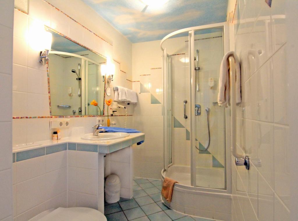 Hotel Weingärtner Bad Wildbad Zimmer foto