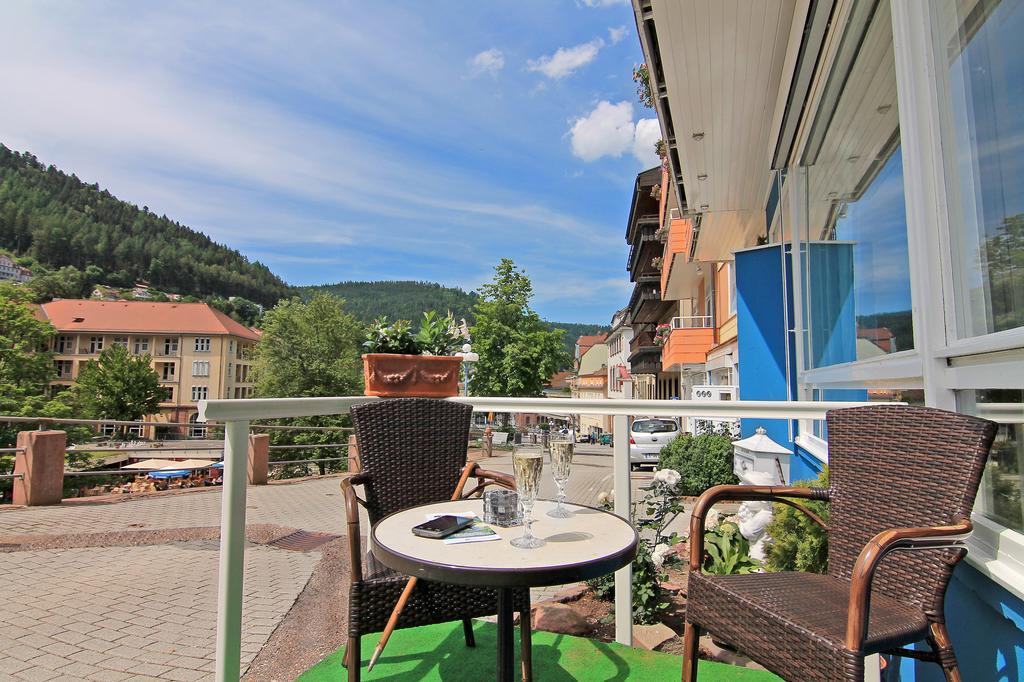 Hotel Weingärtner Bad Wildbad Exterior foto